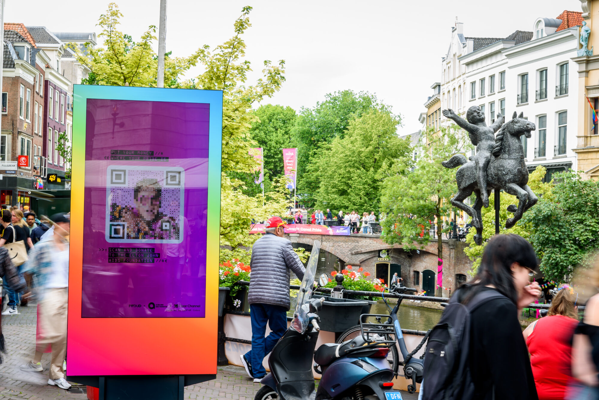 'Put your money where your pride is' billboard in Utrecht